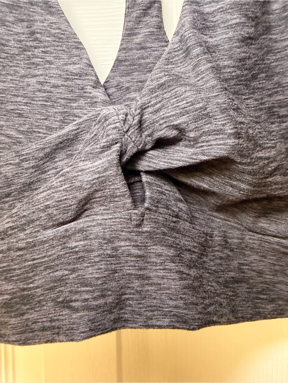 Victoria’s Secret Sport Twist Front Racerback Sports Bra Gray Medium Athleisure - Picture 4 of 10